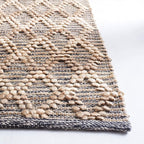 SAFAVIEH Natural Fiber Collection Accent Rug - 3' x 5', Natural & Black, Flat Weave Farmhouse Geometric Jute Design, Ideal for High Traffic Areas in Entryway, Living Room, Bedroom (NF382A)