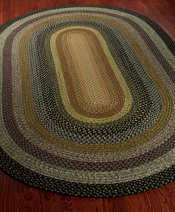 SAFAVIEH Washable Rug Outdoor Braided Collection - 5' Round, Multi, Handmade & Reversible, Non-Shedding & Easy to Clean, Ideal for Patio, Backyard, Mudroom (BRD308A)