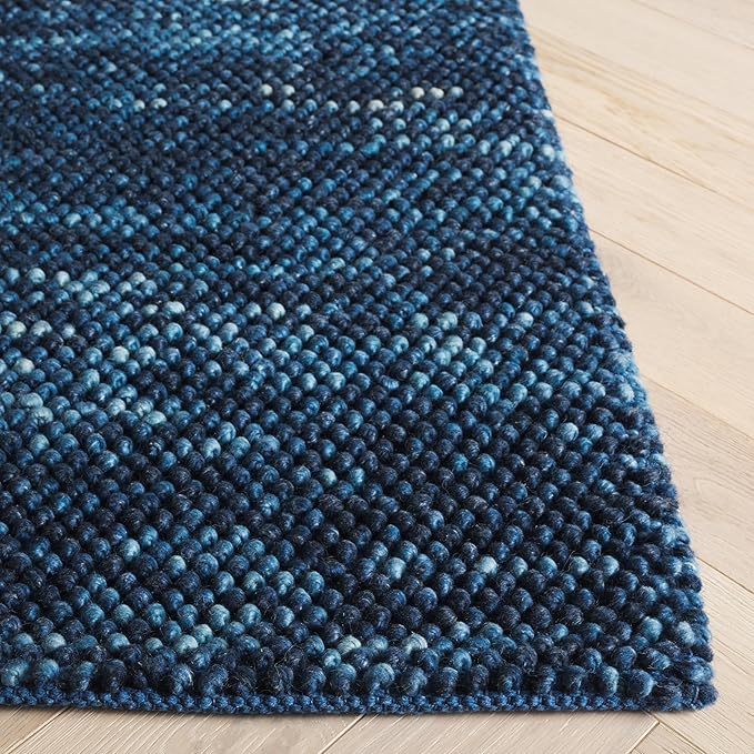 SAFAVIEH Area Rug 4x6 - Natura Collection - Navy & Blue, Handmade Wool Blend, Textured Design, Ideal for Living Room, Bedroom, Dining Space (NAT425N)