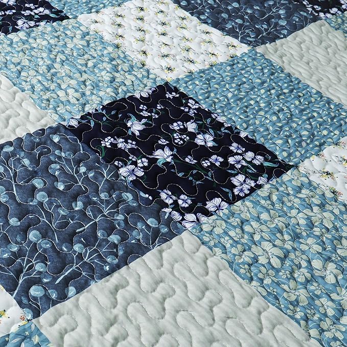 Exclusivo Mezcla 50"x 60" Quilted Throw Blanket- Microfiber Quilt Throw with Boho Patchwork Pattern, Reversible Blue Versatile Lap Quilt for All Seasons, Lightweight Throws for Bed/Couch/Sofa