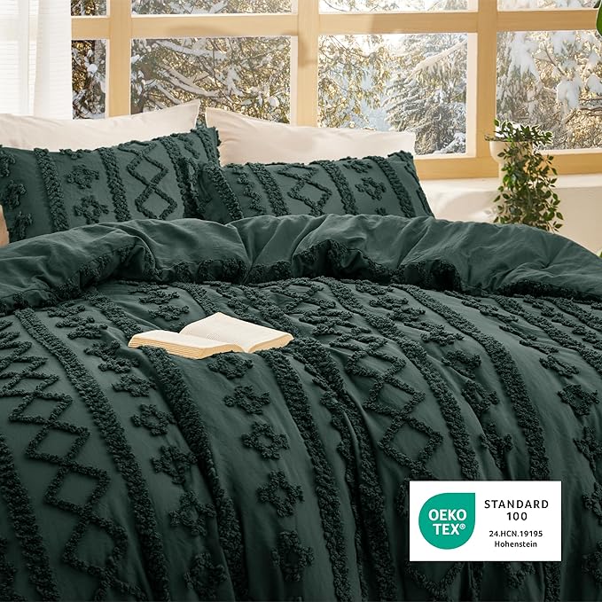 Bedsure Tufted Boho Comforter Set King Size - Dark Green Boho Bed Set, GentleSoft™ 3 Pieces Farmhouse Shabby Chic Embroidery Bedding, Gifts for Woman, Soft Jacquard King Comforter for All Seasons