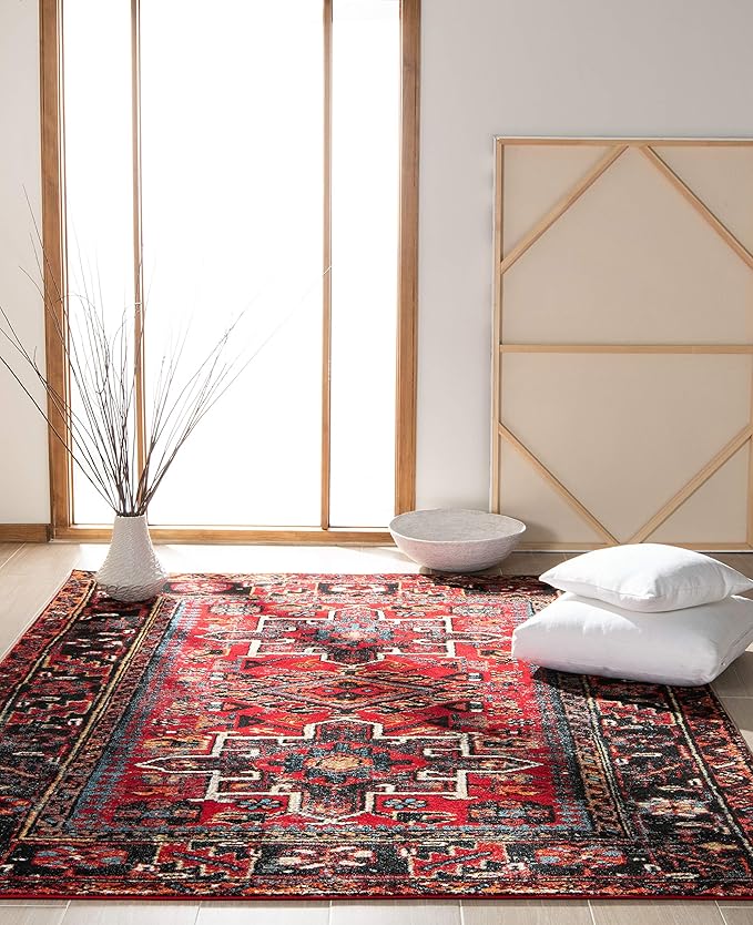 SAFAVIEH Area Rug 4x6 - Vintage Hamadan Collection - Red & Multi, Traditional Persian Design, Non-Shedding & Easy to Clean, Ideal for Living Room, Bedroom, Dining Space (VTH211A)