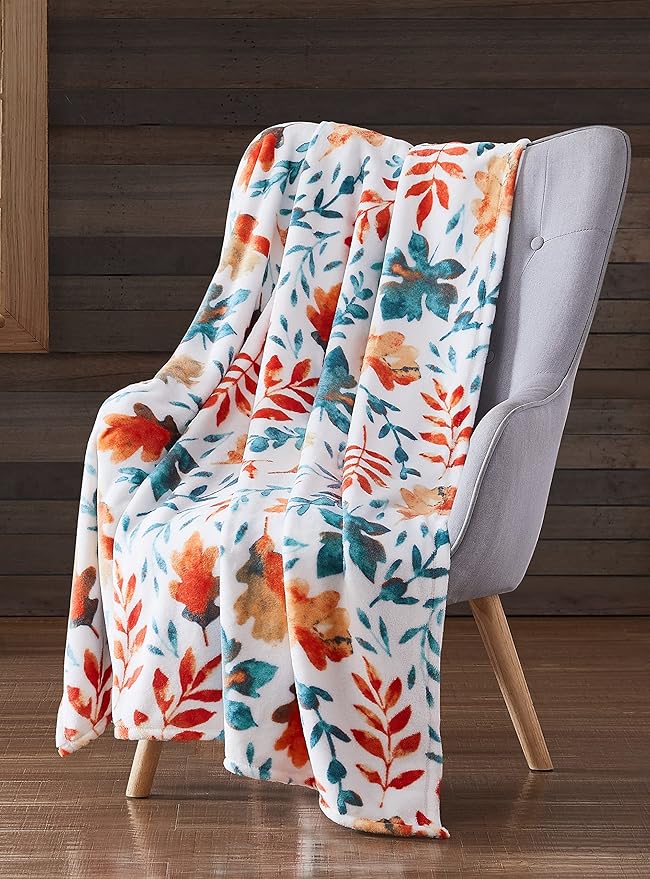 Fall Harvest Autumn Leaves Fleece Throw Blanket: Contemporary Autumn Leaf Print on Soft White Velvet Fleece for Living Room Couch Chair Bed or Dorm