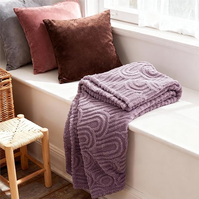 Bedsure GentleSoft Purple Throw Blanket for Couch - Super Soft & Cozy Summer Blankets for Women, Fluffy Fleece Throw for Girls, for Women, Ideal for Room, Home & Bedroom Decor, 50x60 Inches