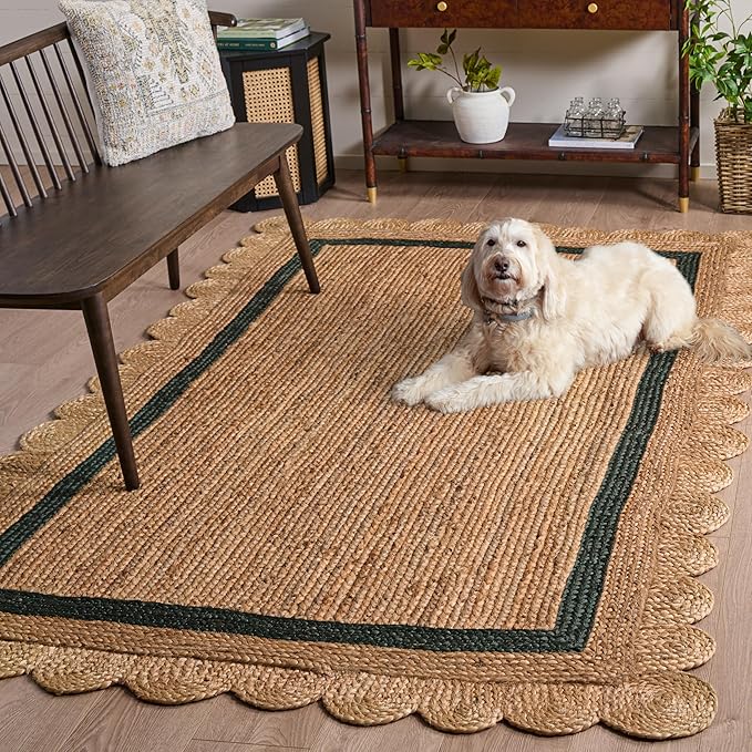 SAFAVIEH Area Rug 5x8 - Natural Fiber Collection - Natural & Dark Green, Handmade Jute, Ideal for Living Room, Bedroom, Dining Space (NF896Y)