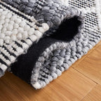 SAFAVIEH Area Rug 4x6 - Natura Collection - Grey & Ivory, Handmade Wool Blend, Textured Design, Ideal for Living Room, Bedroom, Dining Space (NAT425F)