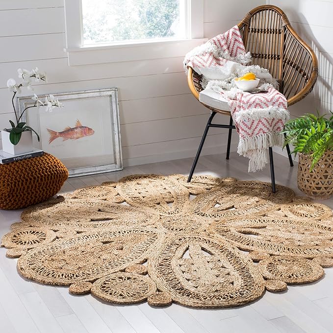 SAFAVIEH Area Rug 5' Round - Natural Fiber Collection - Natural Brown, Handmade Jute, Decorative Boho Floral Design (NF360A)