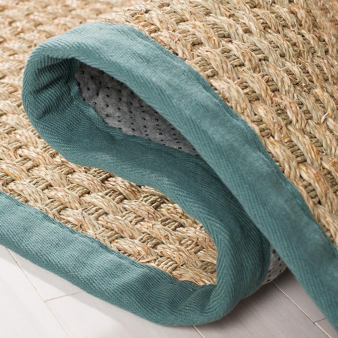 SAFAVIEH Area Rug 6' Round - Natural Fiber Collection - Natural & Light Blue, Seagrass, Basketweave Pattern with Border (NF114M)