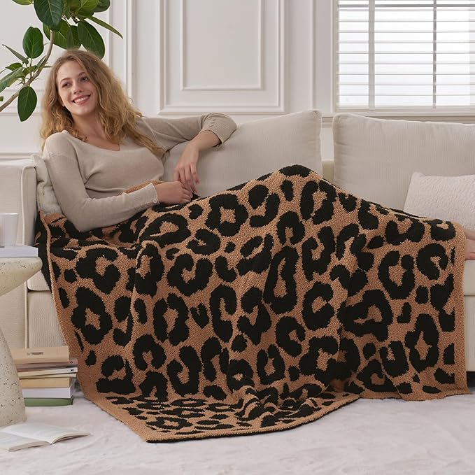 Joiedomi Throw Blanket for Couch Bed Sofa, Knitted Blankets Gifts for Women Mom Girls, Cozy Cute Soft Throw Home Room Decor Aesthetic for Women Mothers Birthday Gifts 50x60 Inches