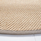 SAFAVIEH Area Rug 8' Round - Natural Fiber Collection - Maize & Grey, Sisal, Woven Design with Border (NF141G)