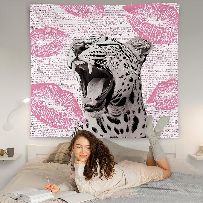 WNAGT Retro Trendy Leopard Tapestry Wall Hanging, Cheetah Leopard Room Decor, Vintage Funky Cheetah Print Lips Wall Blanket Decor for Girls Bedroom Dorm Apartment Home, 50x60 Inch(Pink)
