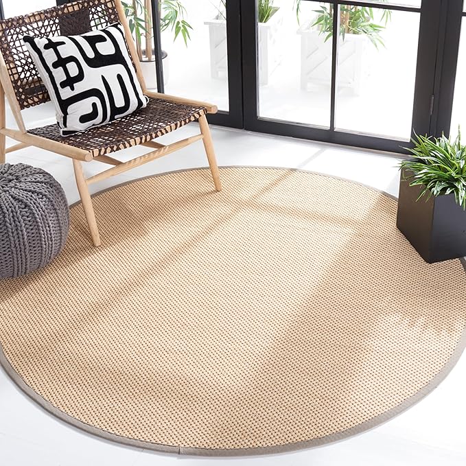 SAFAVIEH Area Rug 6' Round - Natural Fiber Collection - Maize & Grey, Sisal, Woven Design with Border (NF141G)
