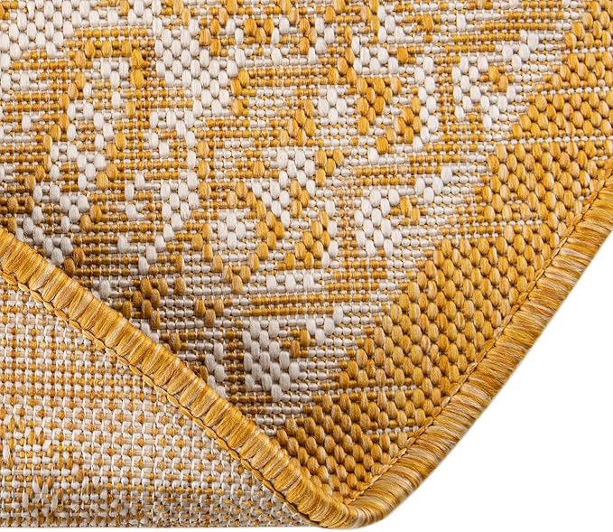 Rugs.com Outdoor Aztec Collection Rug – 4 Ft Round Yellow Flatweave Rug Perfect for Kitchens, Dining Rooms