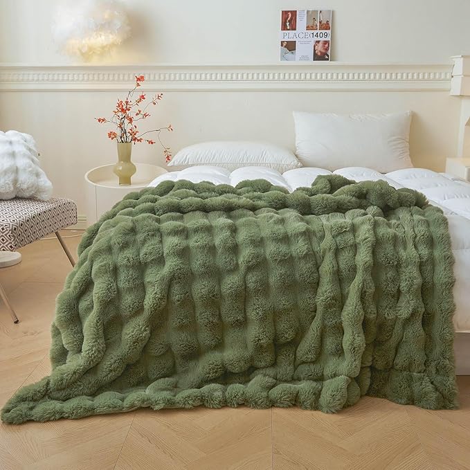 LIFEREVO Fluffy Faux Rabbit Fur Bubble Blanket, Plush Shaggy Throw for Couch Sofa, Cozy Comfy Furry Bed Blanket Adults Kids Teens Girls, Moss Fuzzy Throw for Bedroom Living Room, 60x90, Sage Green