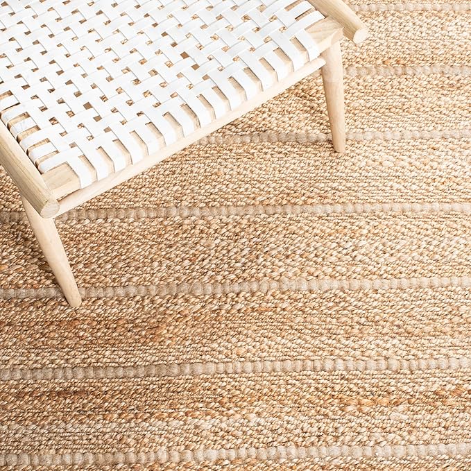 SAFAVIEH Natural Fiber Collection Area Rug - 5' x 8', Natural & Light Grey, Handmade Tassel Jute, Ideal for High Traffic Areas in Living Room, Bedroom (NF550A)
