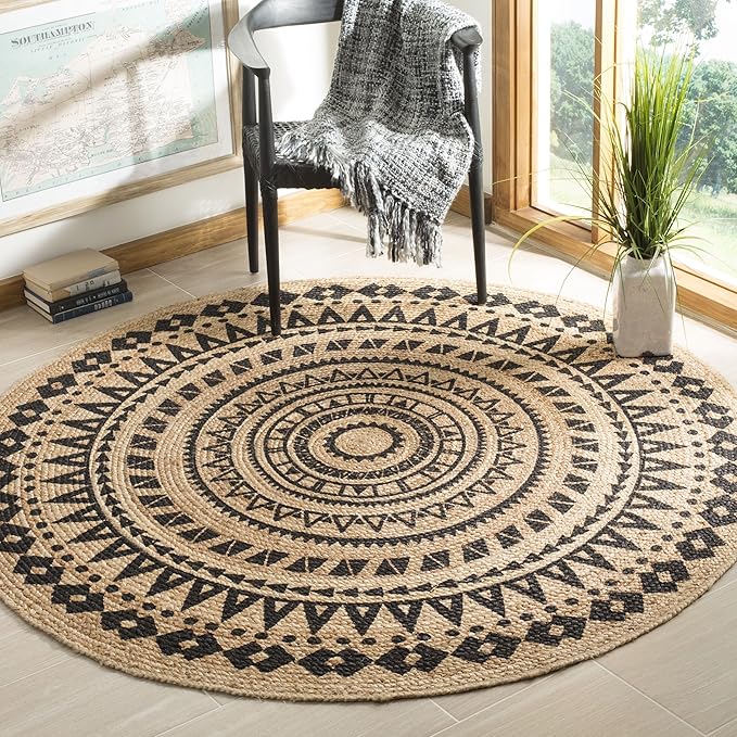 SAFAVIEH Natural Fiber Collection Area Rug - 5' Round, Black & Natural, Handmade Boho Mandala Braided Jute, Ideal for High Traffic Areas in Living Room, Bedroom (NF802K)