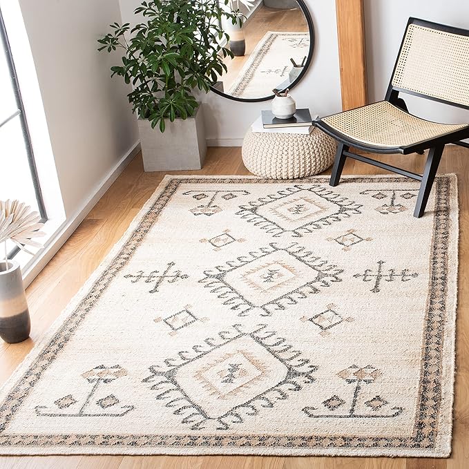 SAFAVIEH Kilim Collection Accent Rug - 3' x 5', Ivory & Black, Handmade Flat Weave Jute, Ideal for High Traffic Areas in Entryway, Living Room, Bedroom (KLM762A)