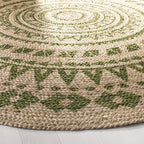 SAFAVIEH Natural Fiber Round Collection 6' Round Green NF802G Handmade Boho Mandala Braided Jute Area Rug