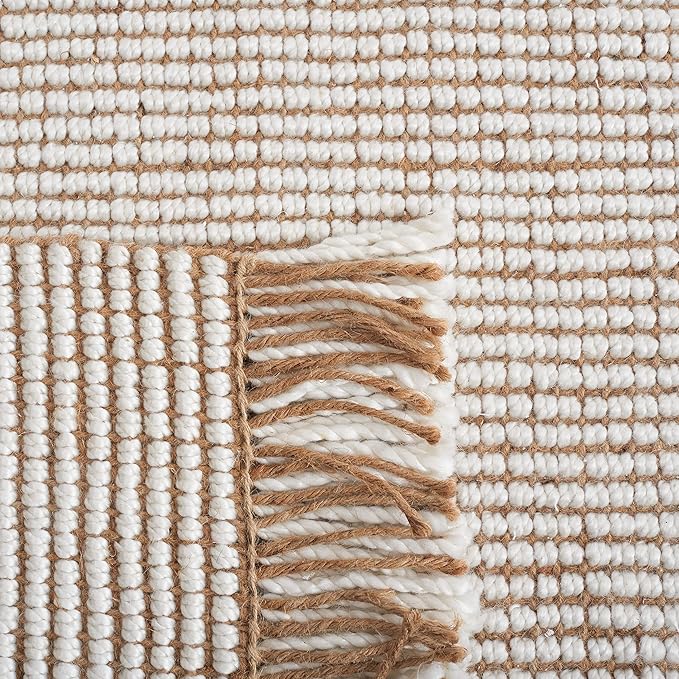 SAFAVIEH Natural Fiber Collection Area Rug - 6' Square, Ivory & Natural, Handmade Woven Farmhouse Fringe Jute, Ideal for High Traffic Areas in Living Room, Bedroom (NF826A)