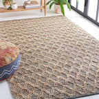 SAFAVIEH Natural Fiber Collection Accent Rug - 4' x 6', Natural & Black, Flat Weave Farmhouse Geometric Jute Design, Ideal for High Traffic Areas in Entryway, Living Room, Bedroom (NF382A)