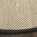 SAFAVIEH Area Rug 4' Round - Natural Fiber Collection - Maize & Black, Sisal, Woven Design with Border (NF141A)