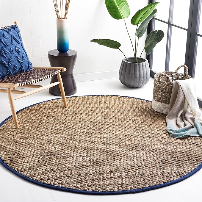 SAFAVIEH Area Rug 6' Round - Natural Fiber Collection - Natural & Blue, Seagrass, Basketweave Pattern with Border (NF114E)