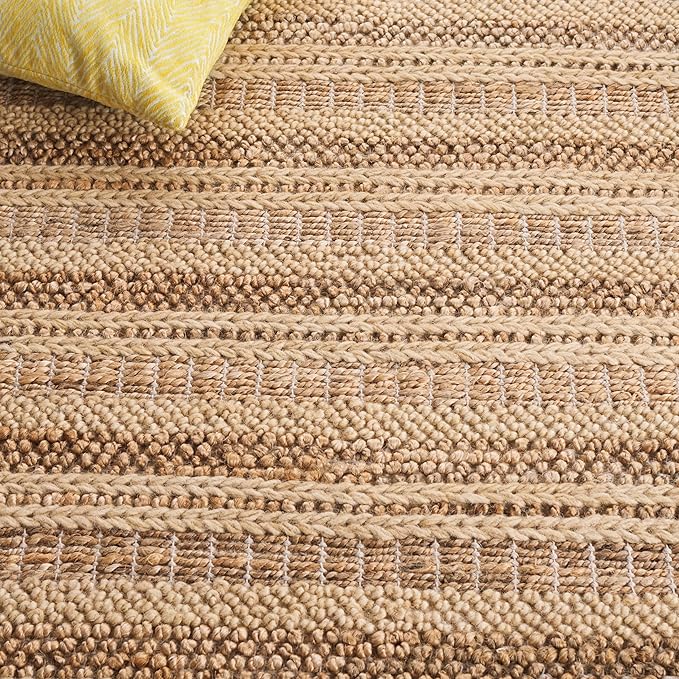 SAFAVIEH Natura Collection Area Rug - 4' x 6', Natural & Beige, Rustic Farmhouse Design, Handmade Wool & Jute, Ideal for The Living Room, Bedroom, Dining Room (NAT501A-4)