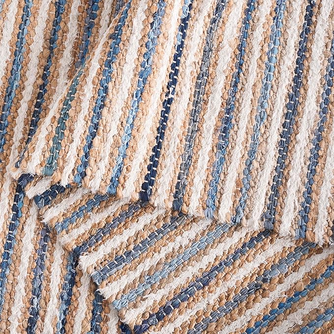 SAFAVIEH Cape Cod Collection Area Rug - 6' Round, Natural/Blue, Geometric Design, Ideal for High Traffic Areas in Living Room, Bedroom, Dining (CAP151M)