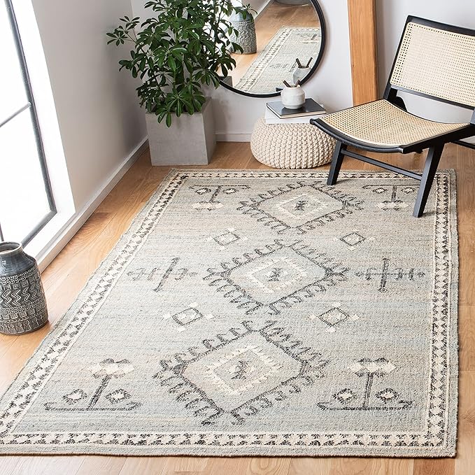 SAFAVIEH Kilim Collection Accent Rug - 4' x 6', Blue & Black, Flat Weave Jute Design, Ideal for High Traffic Areas in Entryway, Living Room, Bedroom (KLM762M)