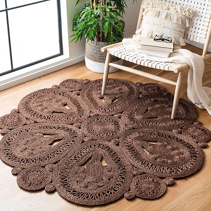 SAFAVIEH Area Rug 5' Round - Natural Fiber Collection - Rust, Handmade Jute, Decorative Boho Floral Design (NF360T)