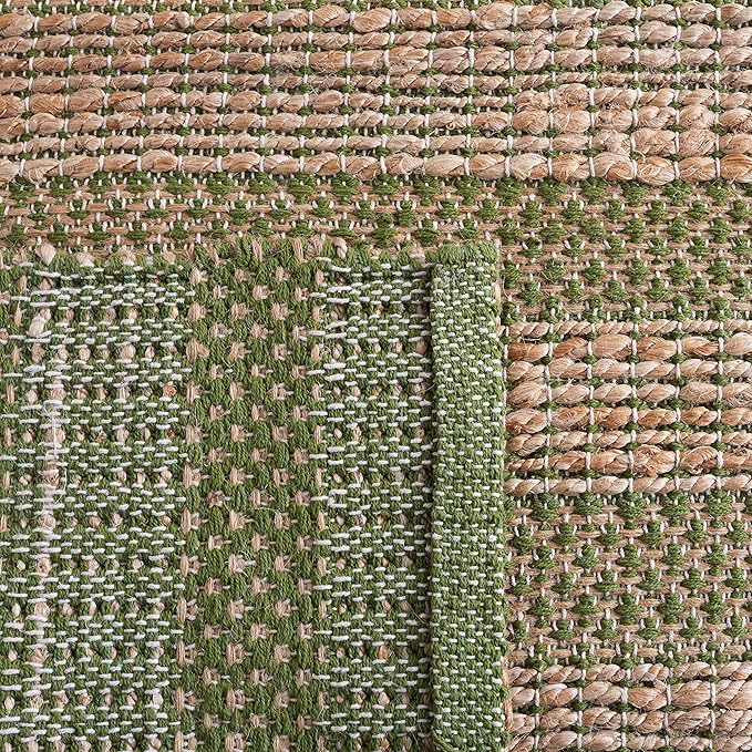 SAFAVIEH Natural Fiber Collection Accent Rug - 4' x 6', Green & Natural, Handmade Boho Farmhouse Rustic Jute & Cotton Jute, Ideal for High Traffic Areas in Entryway, Living Room, Bedroom (NFB654Y)