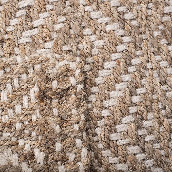 SAFAVIEH Natural Fiber Collection Area Rug - 7' Square, Natural & Ivory, Handmade Boho Farmhouse Woven Jute, Ideal for High Traffic Areas in Living Room, Bedroom (NF185A)