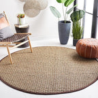 SAFAVIEH Area Rug 6' Round - Natural Fiber Collection - Natural & Dark Brown, Seagrass, Basketweave Pattern with Border (NF114K)