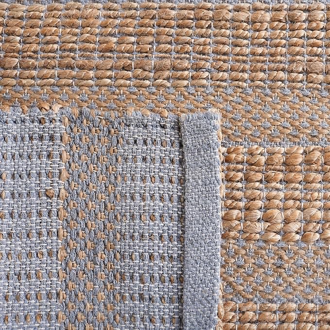 SAFAVIEH Natural Fiber Collection Accent Rug - 4' x 6', Grey & Natural, Handmade Boho Farmhouse Rustic Jute & Cotton Jute, Ideal for High Traffic Areas in Entryway, Living Room, Bedroom (NFB654F)