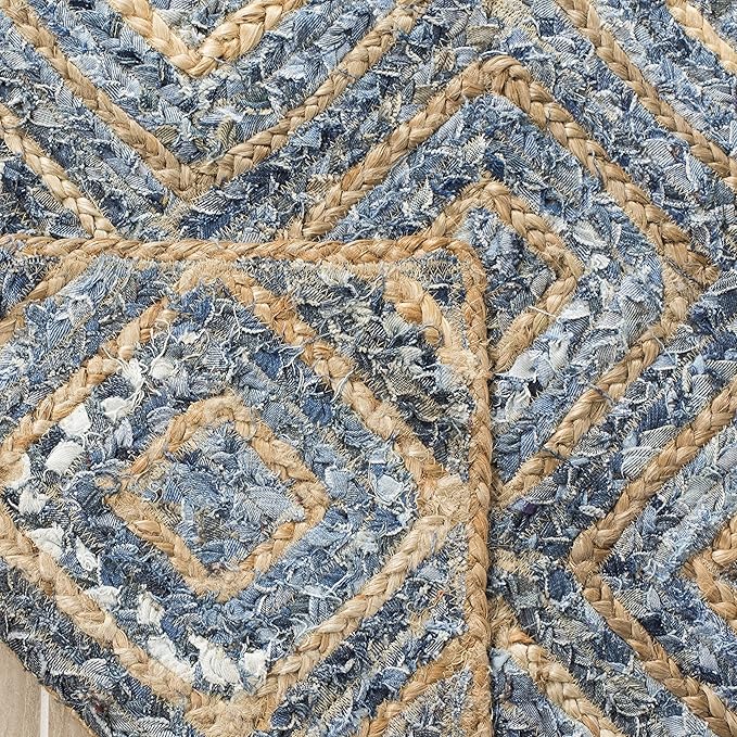 SAFAVIEH Cape Cod Collection Area Rug - 6' Square, Natural & Blue, Handmade Flat Weave Diamond Braided Jute & Denim, Ideal for High Traffic Areas in Living Room, Bedroom (CAP354A)