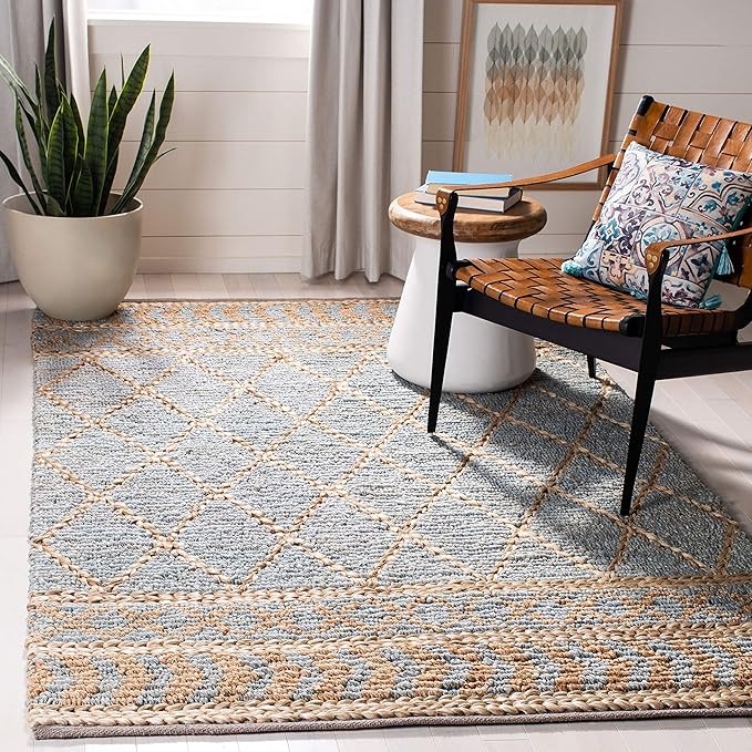 SAFAVIEH Natural Fiber Collection Accent Rug - 4' x 6', Natural & Blue, Handmade Boho Moroccan Trellis Jute, Ideal for High Traffic Areas in Entryway, Living Room, Bedroom (NF955N)