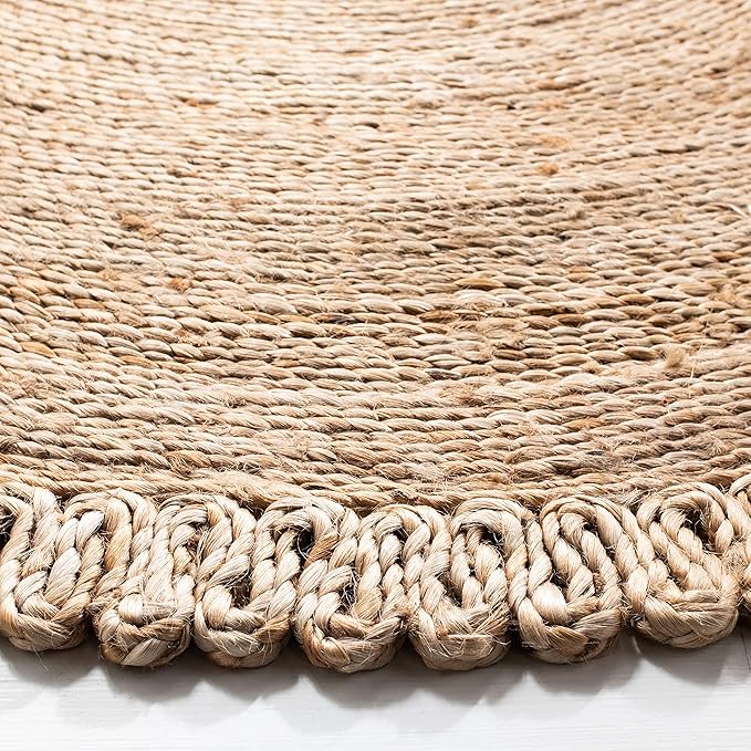 SAFAVIEH Natural Fiber Round Collection 6' Round Natural NF168A Handmade Boho Charm Farmhouse Jute Area Rug