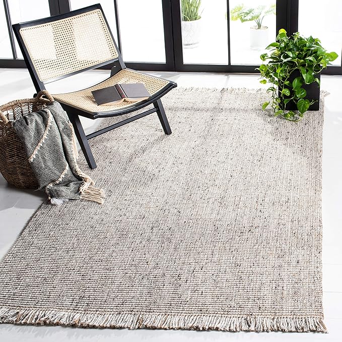 SAFAVIEH Natural Fiber Collection Accent Rug - 3' x 5', Silver & Natural, Handmade Woven Fringe Jute, Ideal for High Traffic Areas in Entryway, Living Room, Bedroom (NF826G)
