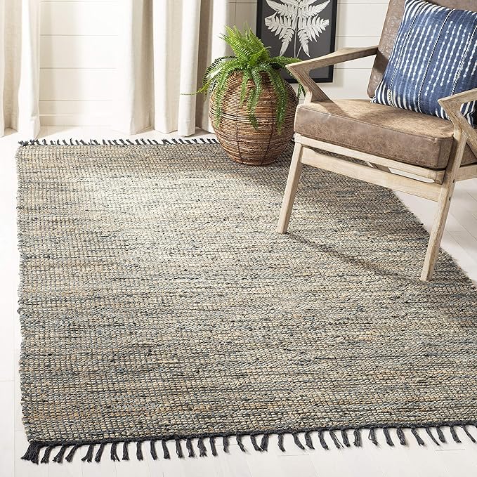 SAFAVIEH Vintage Leather Collection Area Rug - 5' x 8', Grey, Handmade Boho Fringe Leather & Jute, Ideal for High Traffic Areas in Living Room, Bedroom (VTL203F)
