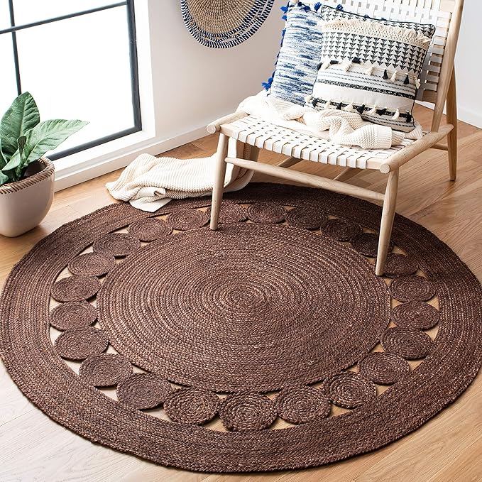 SAFAVIEH Area Rug 5' Round - Natural Fiber Collection - Brown, Handmade Jute, Boho Farmhouse Braided Design (NF364T)