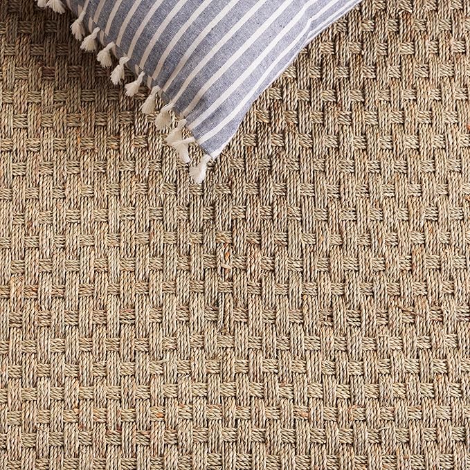 SAFAVIEH Area Rug 4' Square - Natural Fiber Collection - Natural & Beige, Seagrass, Basketweave Pattern with Border (NF114A)