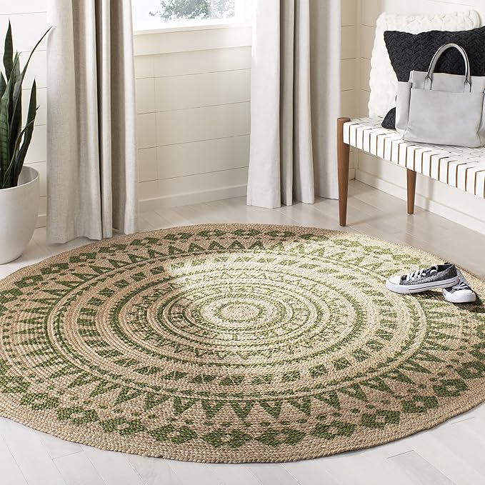 SAFAVIEH Natural Fiber Round Collection 5' Round Green NF802G Handmade Boho Mandala Braided Jute Area Rug