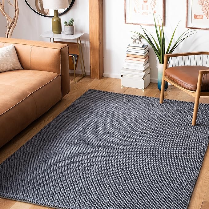 SAFAVIEH Area Rug 4x6 - Natura Collection - Dark Grey, Handmade Wool Blend, Textured Design, Ideal for Living Room, Bedroom, Dining Space (NAT425H)
