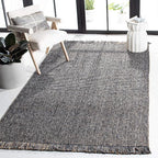 SAFAVIEH Natural Fiber Collection Accent Rug - 4' x 6', Charcoal & Natural, Handmade Woven Fringe Jute, Ideal for High Traffic Areas in Entryway, Living Room, Bedroom (NF826H)