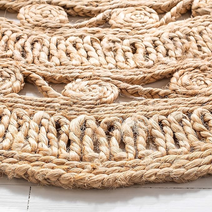 SAFAVIEH Natural Fiber Round Collection 4' Round Natural NF169A Handmade Boho Charm Farmhouse Jute Area Rug