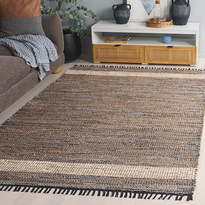SAFAVIEH Cape Cod Collection Area Rug - 6' x 9', Navy & Beige, Handmade Denim & Jute, Ideal for The Living Room, Dining, Bedroom (CAP153N)
