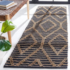 SAFAVIEH Natural Fiber Collection Runner Rug - 2'3" x 8', Black & Natural, Flat Weave Farmhouse Geometric Jute Design, Ideal for High Traffic Areas in Living Room, Bedroom (NF378Z)