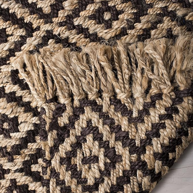 SAFAVIEH Natural Fiber Collection Accent Rug - 2' x 3', Brown & Natural, Handmade Boho Diamond Tassel Jute, Ideal for High Traffic Areas in Entryway, Living Room, Bedroom (NF266E)