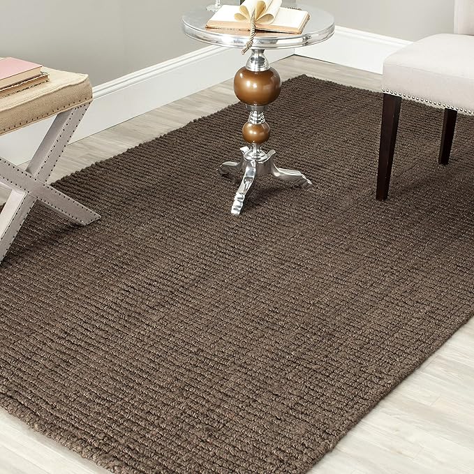 SAFAVIEH Area Rug 4' Square - Natural Fiber Collection - Brown, Handmade Jute, Farmhouse Style, Chunky Textured Thick Pile (NF447D)